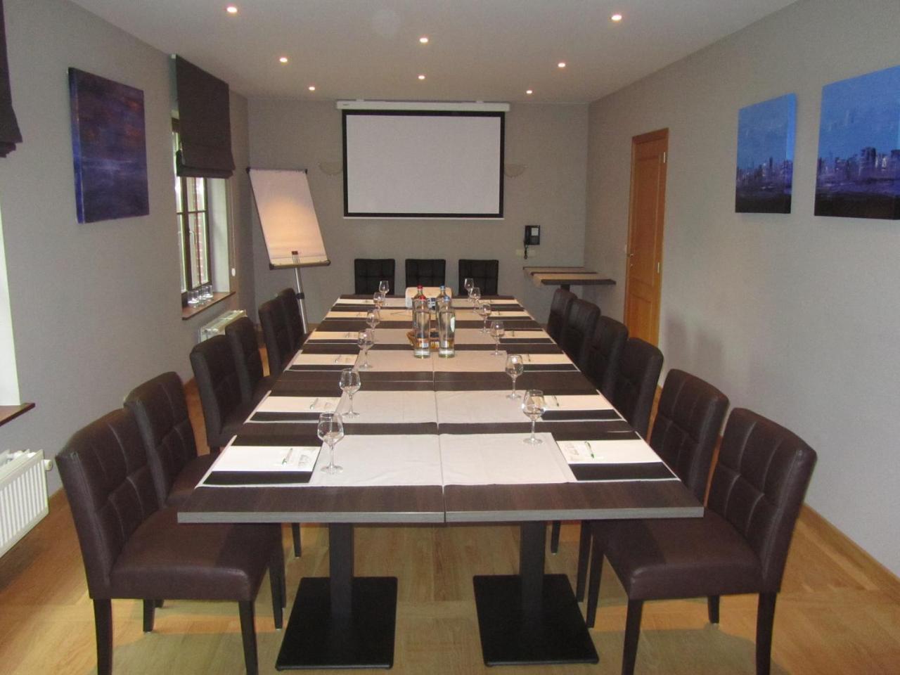 Hotel Klein Nederlo Vlezenbeek Extérieur photo